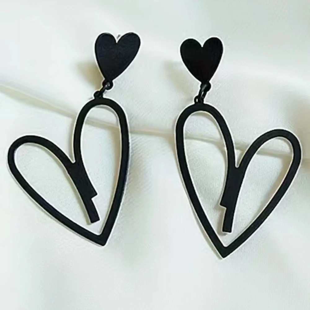 Black Matte Double Heart Drop Dangle Earrings Nwt
